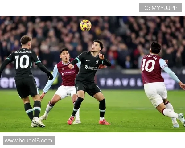 利物浦与曼城激战正酣赛果揭晓引发球迷热议与期待 利物浦与曼城激战正酣赛果揭晓引发球迷热议与期待