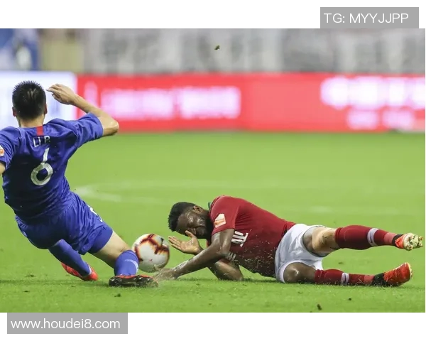 河南建业与大连人激战正酣谁能在这场对决中笑到最后