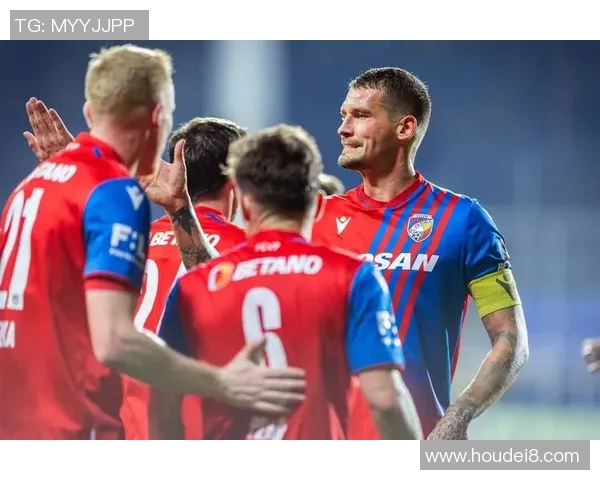 水晶宫与哈德斯的精彩对决比分揭晓赛季精彩瞬间回顾