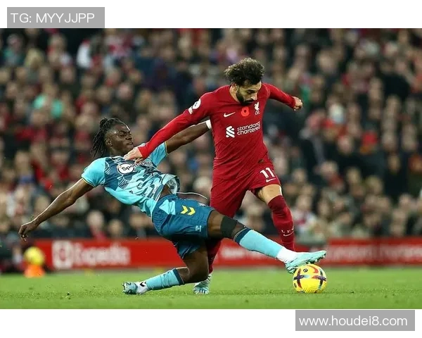 阿森纳与利物浦激战正酣比分悬念不断引发球迷热议