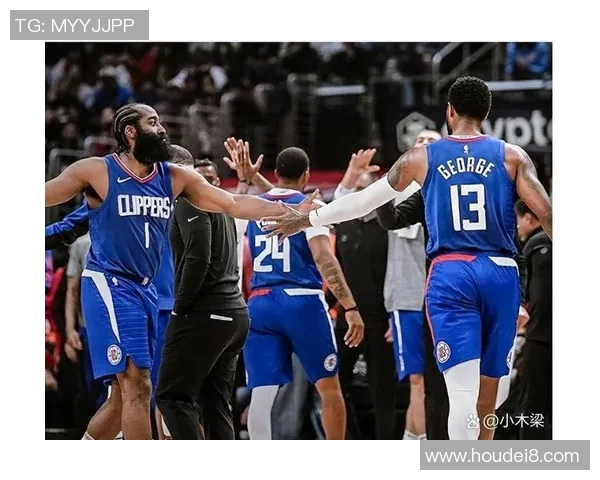 2021年NBA勇士与热火激战回顾：精彩瞬间与赛季亮点分析