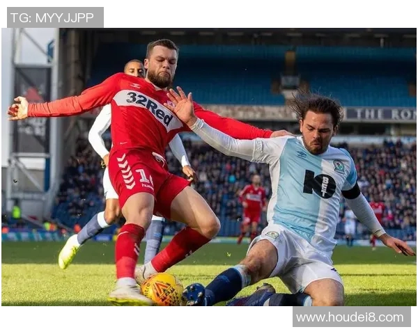 克鲁与布莱克本激战正酣谁能在这场较量中笑到最后