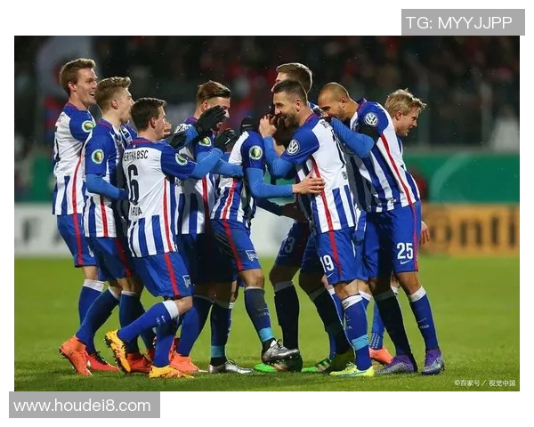 利物浦与柏林赫塔精彩对决录像回顾分析及比赛亮点总结