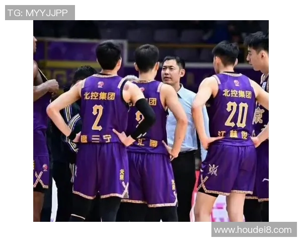 张庆鹏的篮球之路：从青涩少年到职业球员的奋斗历程与心路历程
