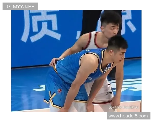 方硕的成长之路：从青涩新星到篮球场上的领军人物