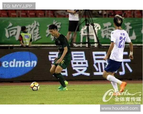 梅州客家迎战大连超越争夺联赛关键三分的激烈对决